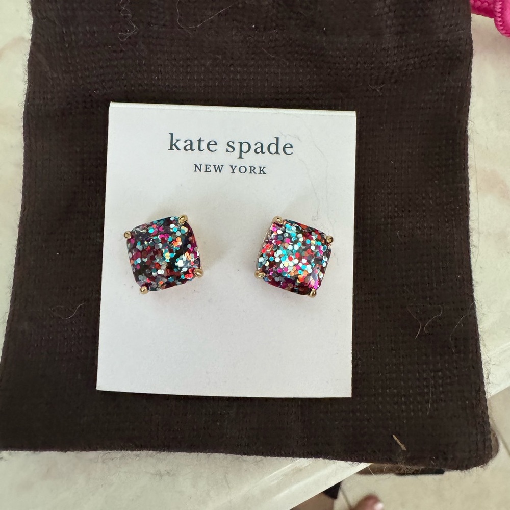 Kate spade gum drop earrings new never warn